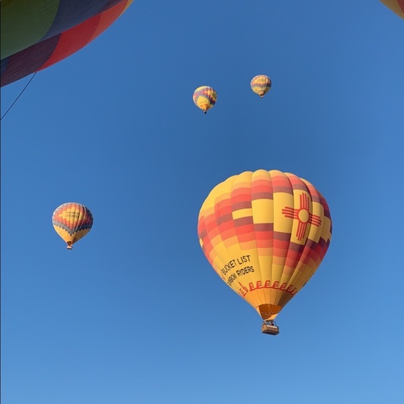 MEET YOUR POSHER - Picture 1 of 1